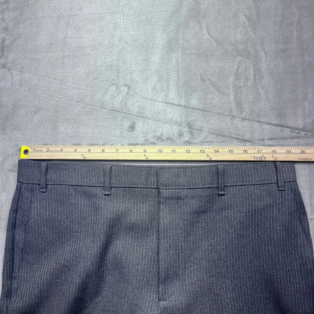 VTG Levi's Action Slacks Gray Pinstripe Dress Pants Career‎ Office Sz 38